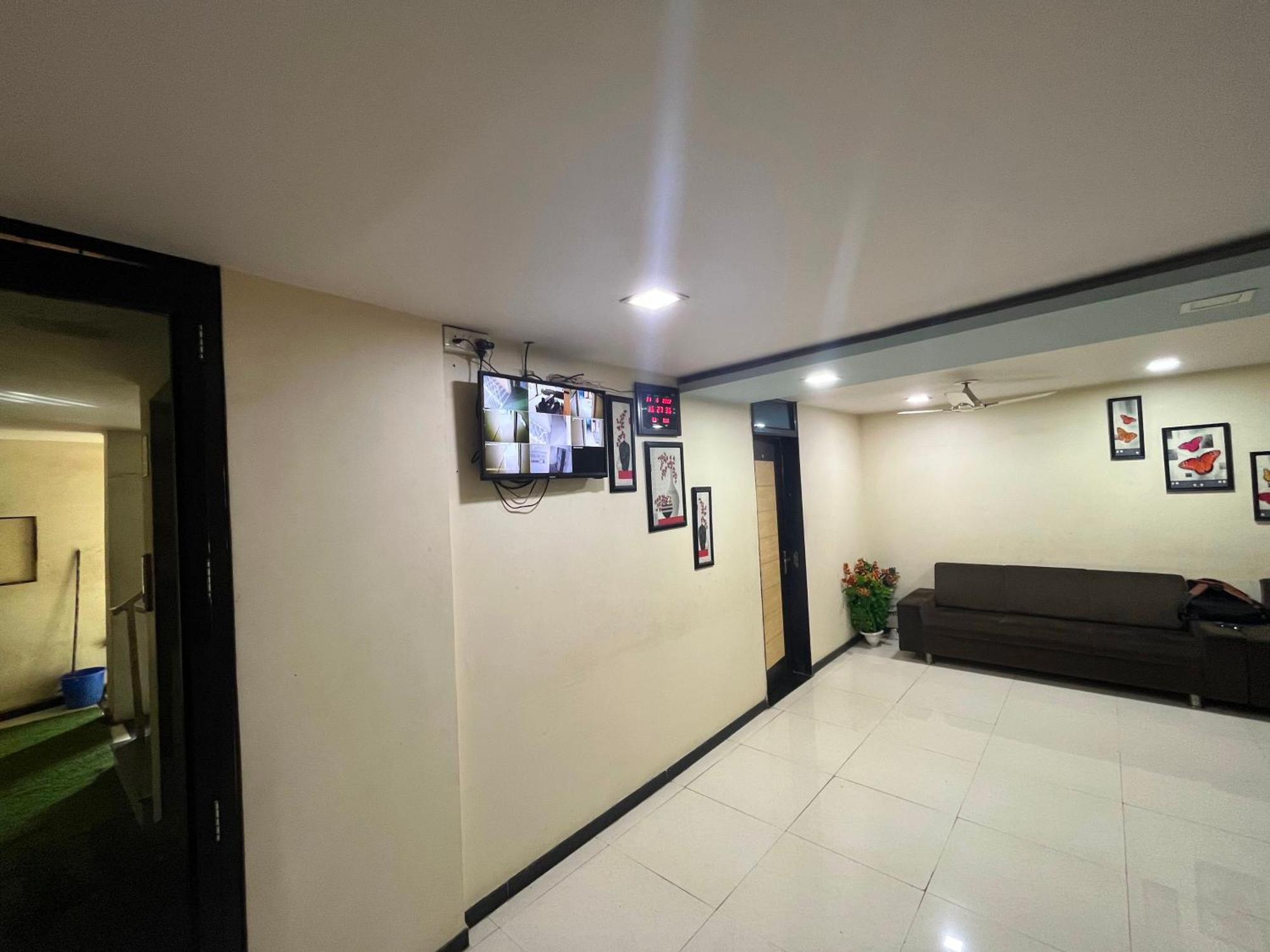 Ānand Oyo Hotel Rio Inn المظهر الخارجي الصورة